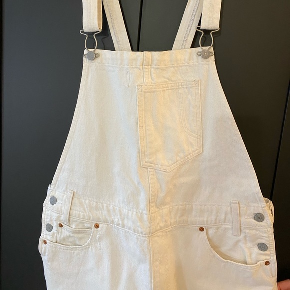 Levi’s White Denim Overalls - Picture 2 of 8